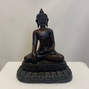 Antique Buddha Stupa